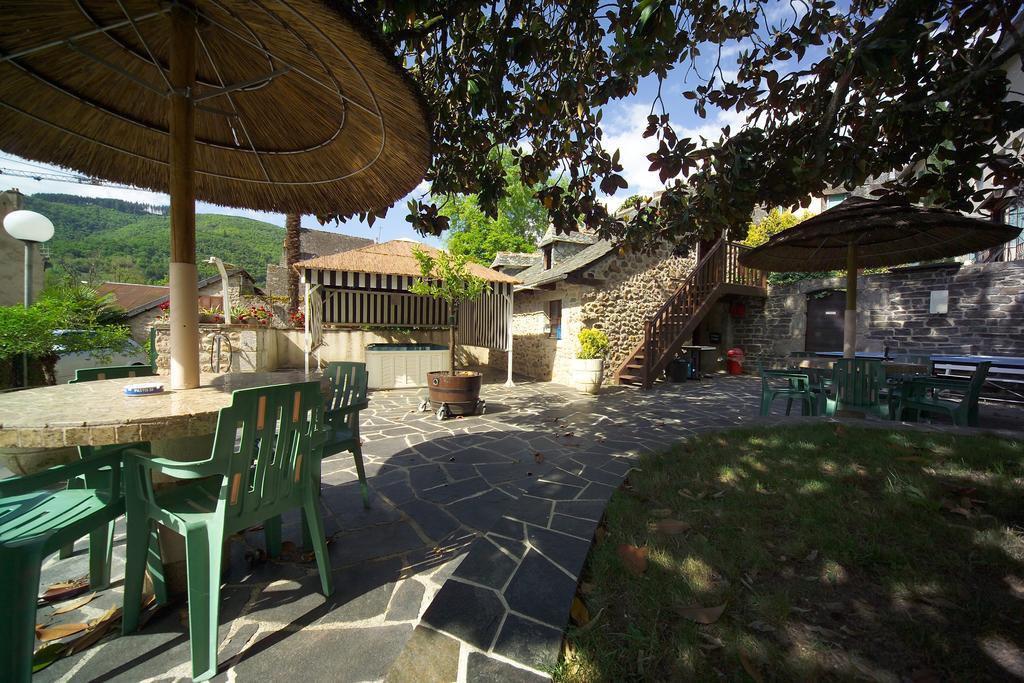Hotel Du Lion D'Or Entraygues-sur-Truyere Phòng bức ảnh